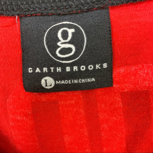 Garth Brooks World Tour T-Shirt Women's Size L Short Sleeve V Neck Country Music - Picture 7 of 8